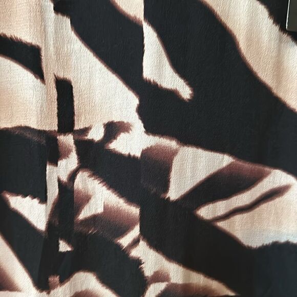 Animal print blouse - Picture 2 of 4